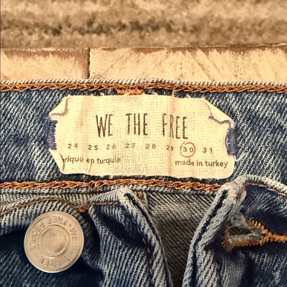 Free People We The Free Denim Button-Fly Distressed Jeans Straight Leg Size 30 - Picture 2 of 10